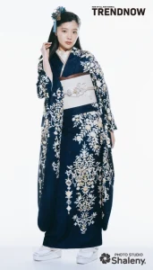 川床明日香 ×TRENDNOW(トレンドナウ)の振袖-紺|ハタチ記念の新作振袖ご紹介 TN-265