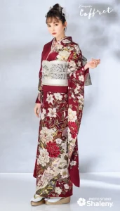 “マーシュ彩ちゃん”着用の振袖-赤｜成人記念の新作振袖ご紹介　CF-603