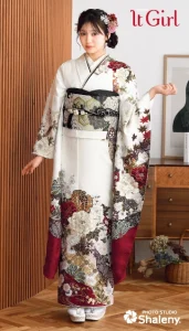 “代田萌花ちゃん”着用の振袖-白｜成人記念の新作振袖ご紹介　IT-2610