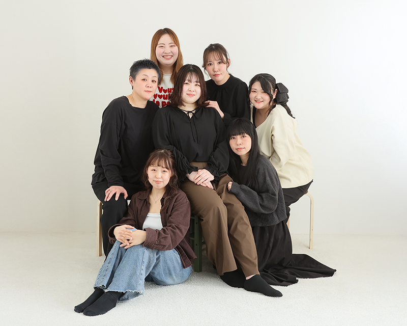 新潟市で七五三の写真撮影をご検討の方必見!!子ども撮影年間約2万人のシャレニーの1番人気撮影メニュー七五三写真撮影！シャレニーアピタ新潟亀田店　スタッフ｜七五三写真撮影ならシャレニーアピタ新潟亀田店へお任せ！｜シャレニーアピタ新潟亀田店